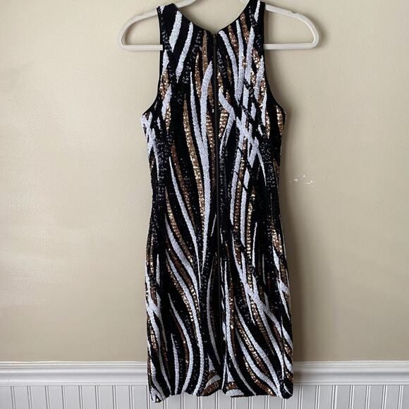 Ieena by Mac Duggal | Sleeveless Mini Sheath Dress Sequins Party Black Gold SZ 4 - Picture 4 of 5